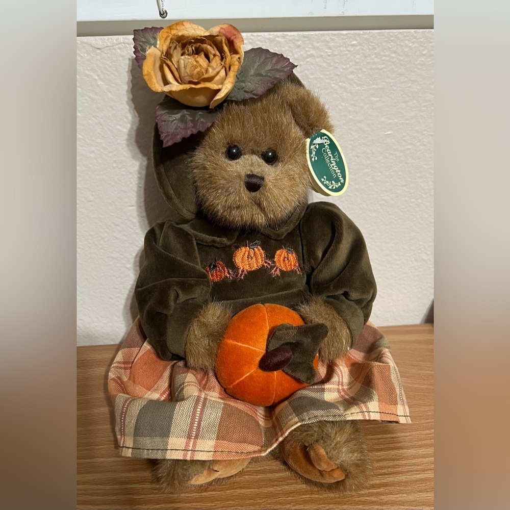 The Bearington Collection Autumn Harvester Bear